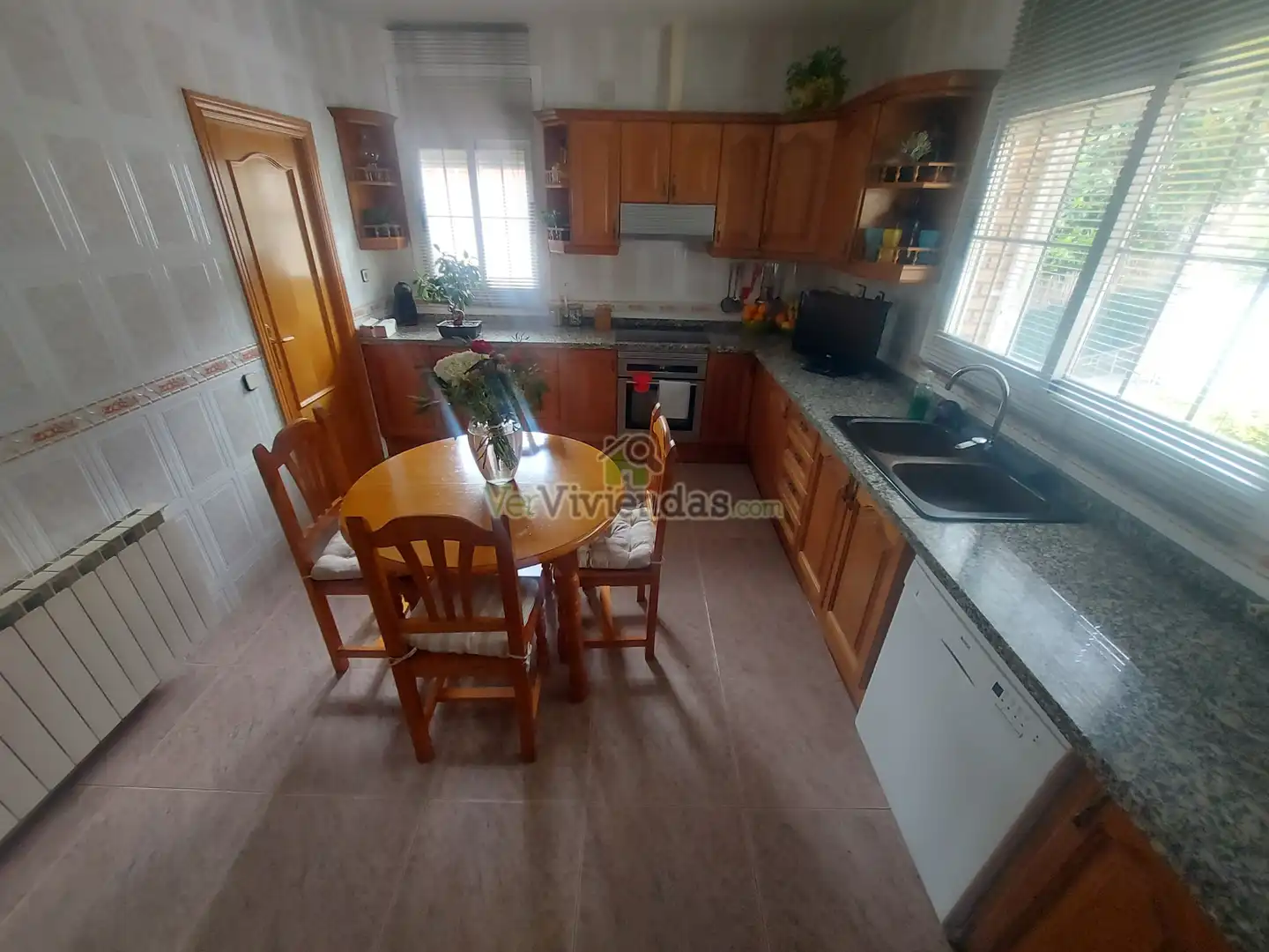 Cocina de Casa o chalet en venta en Vallirana con Calefacción, Jardín privado y Terraza
