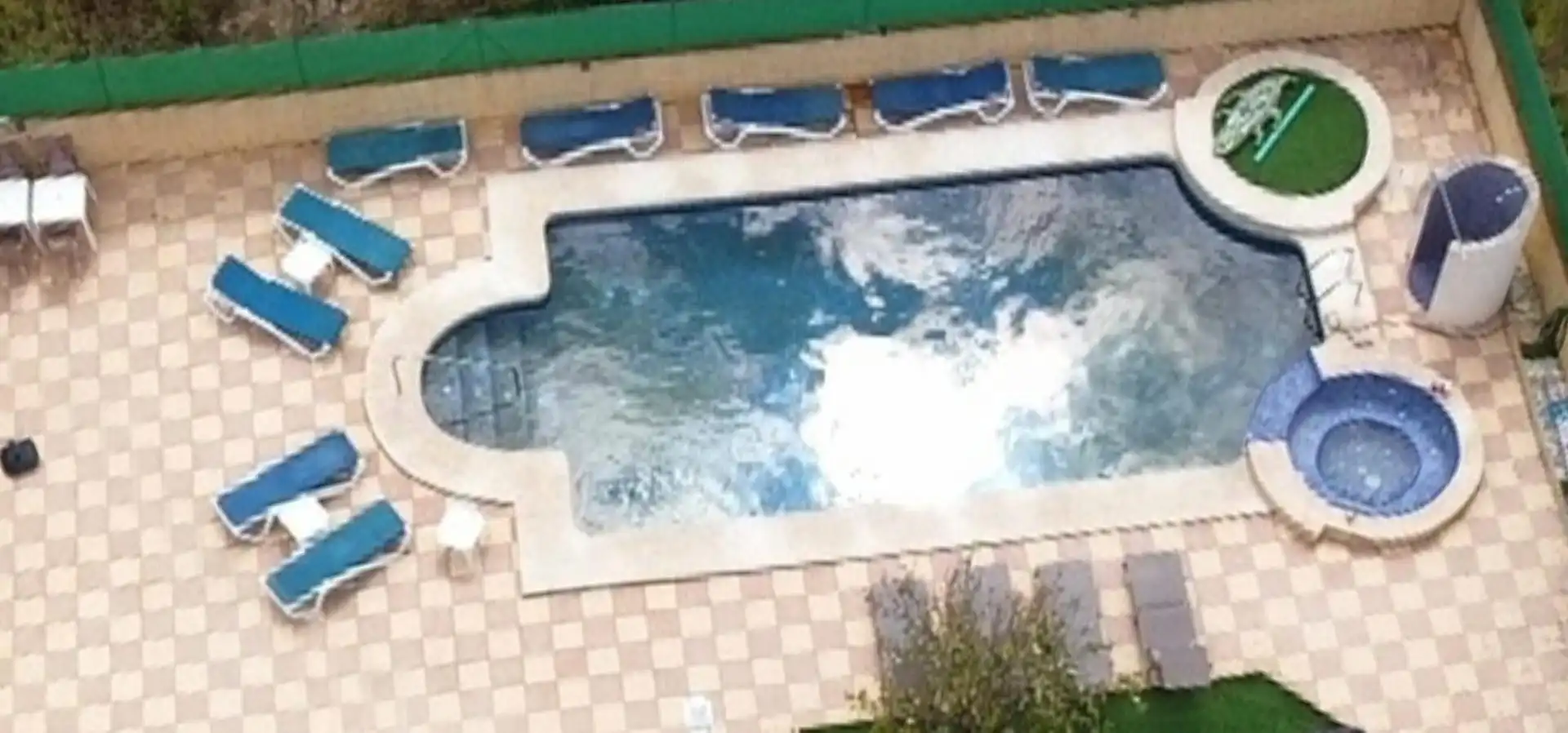 Swimming pool of Houses for sale in L'Alfàs del Pi  with Air Conditioner, Heating and Private garden