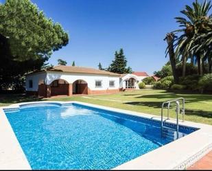 Swimming pool of House or chalet to rent in Chiclana de la Frontera  with Air Conditioner, Heating and Private garden