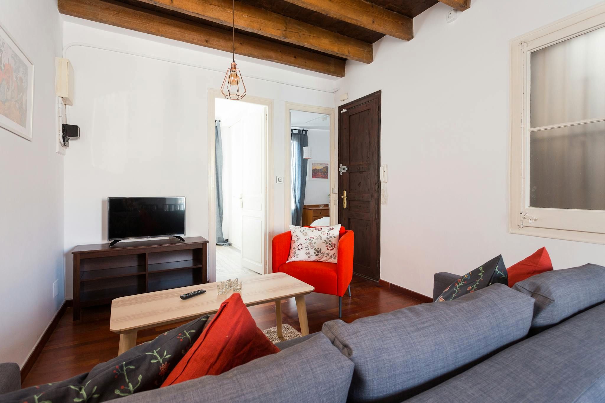 Sala de estar de Piso de alquiler en L'Hospitalet de Llobregat con Aire acondicionado, Calefacción y Amueblado