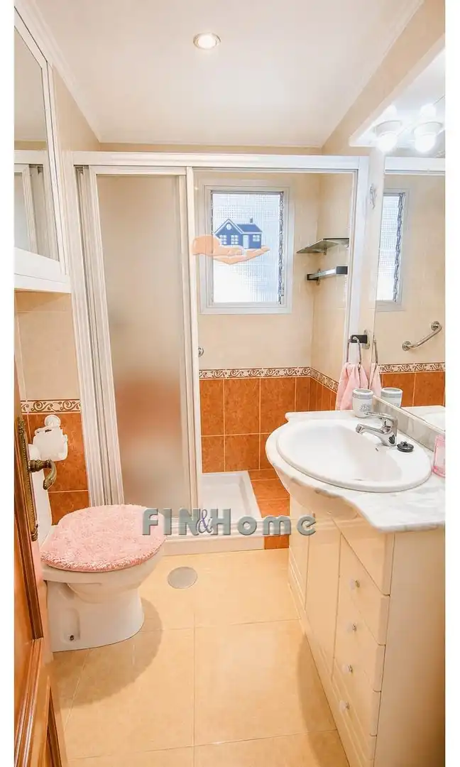 Baño de Piso en venta en Sevilla con Amueblado