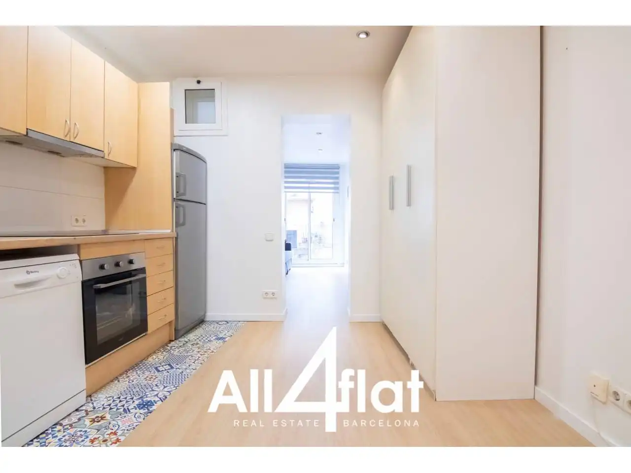 Außenansicht von Wohnung zur Miete in Barcelona mit Klimaanlage, Parkett und Möbliert