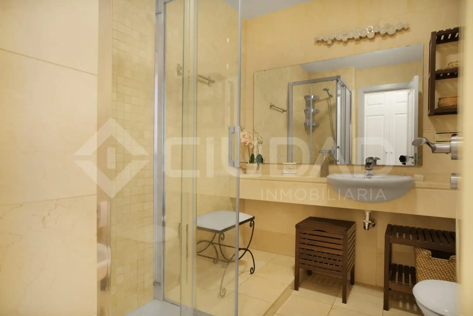 Baño de Apartamento en venta en San Juan de Aznalfarache con Aire acondicionado, Jardín privado y Terraza