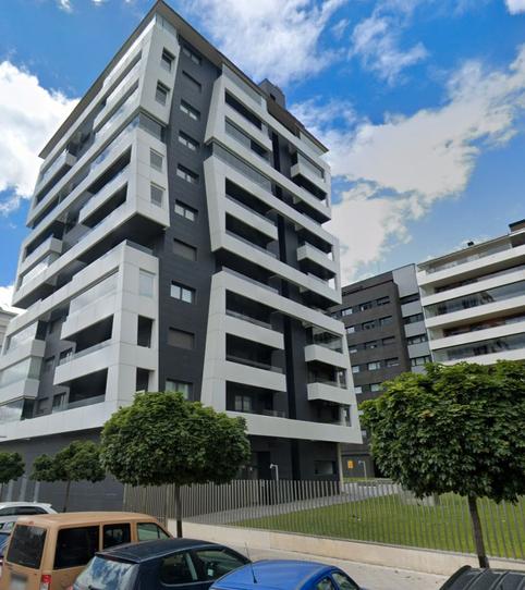 Foto 2 de Garatge de lloguer a Calle Vicente Luis Garcera López, 16, Lezkairu,  Pamplona / Iruña