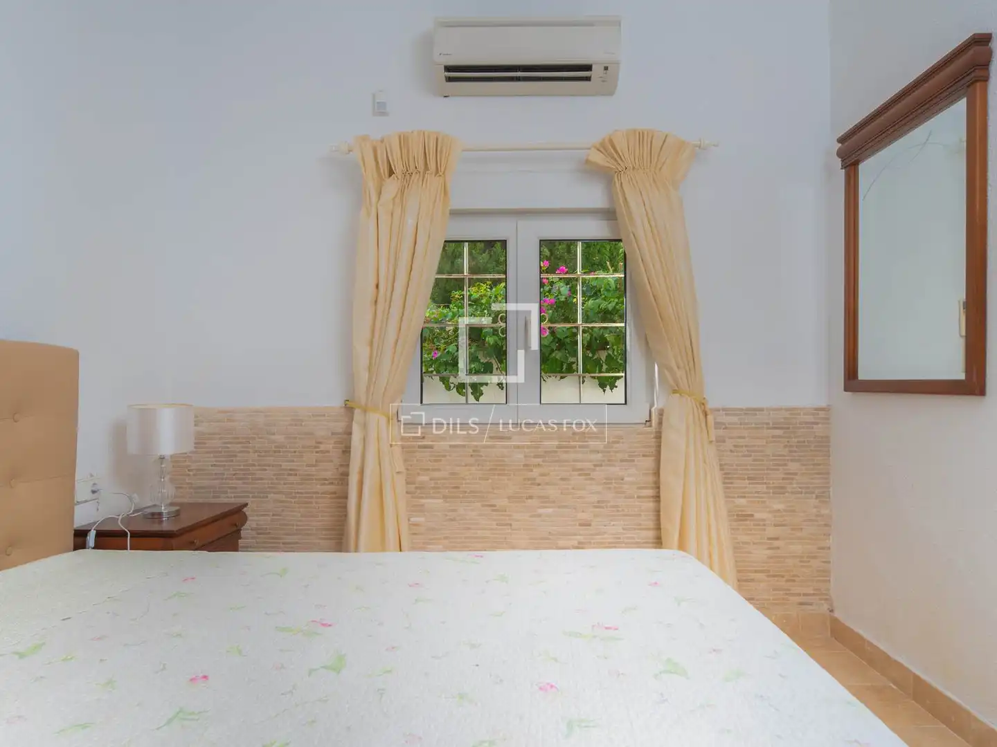 Schlafzimmer von Country house zum Verkauf in Sant Josep de sa Talaia mit Klimaanlage, Privatgarten und Terrasse