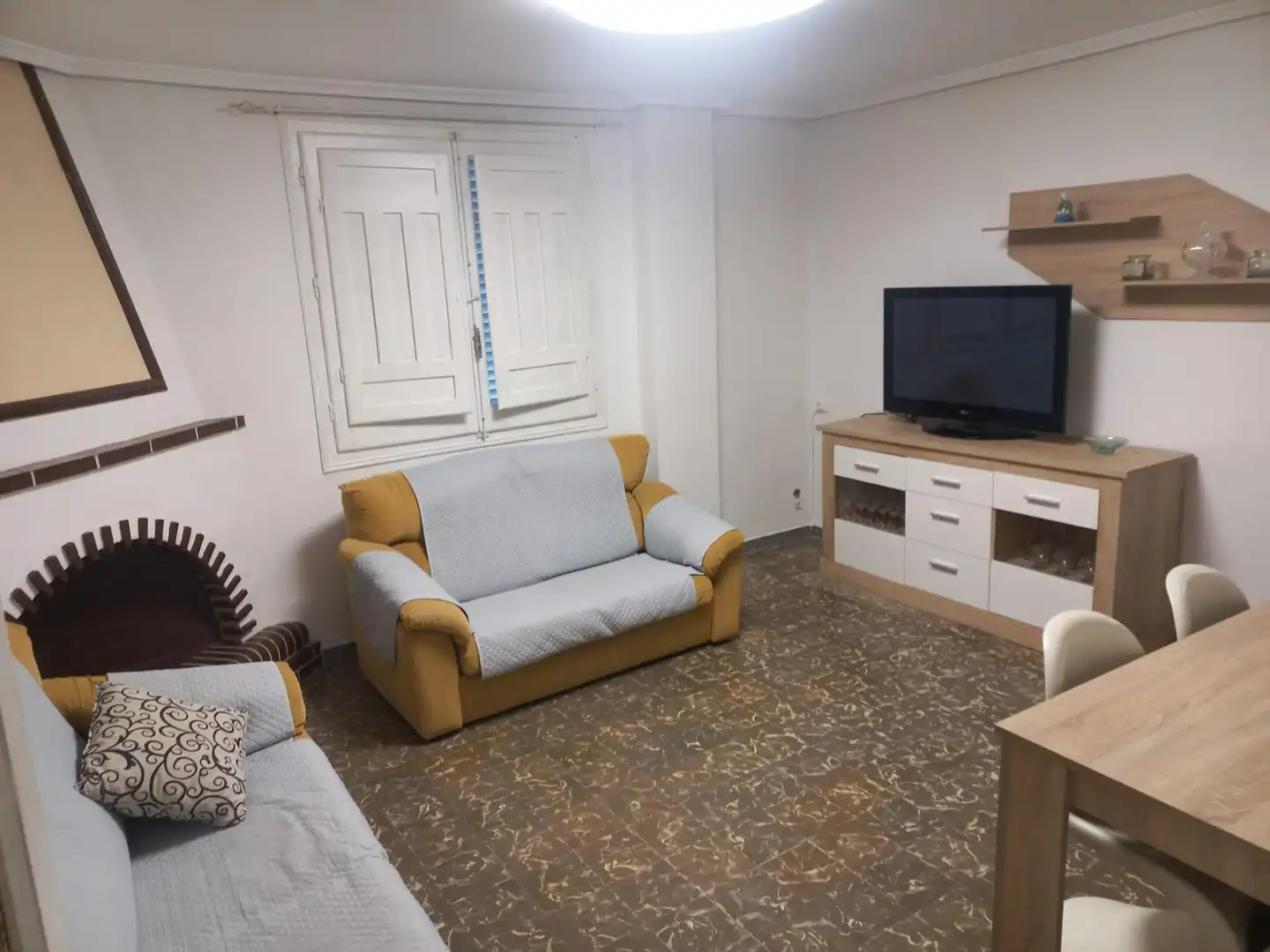 Living room of Flat for rent in Huesca  with Air Conditioner and Furnished