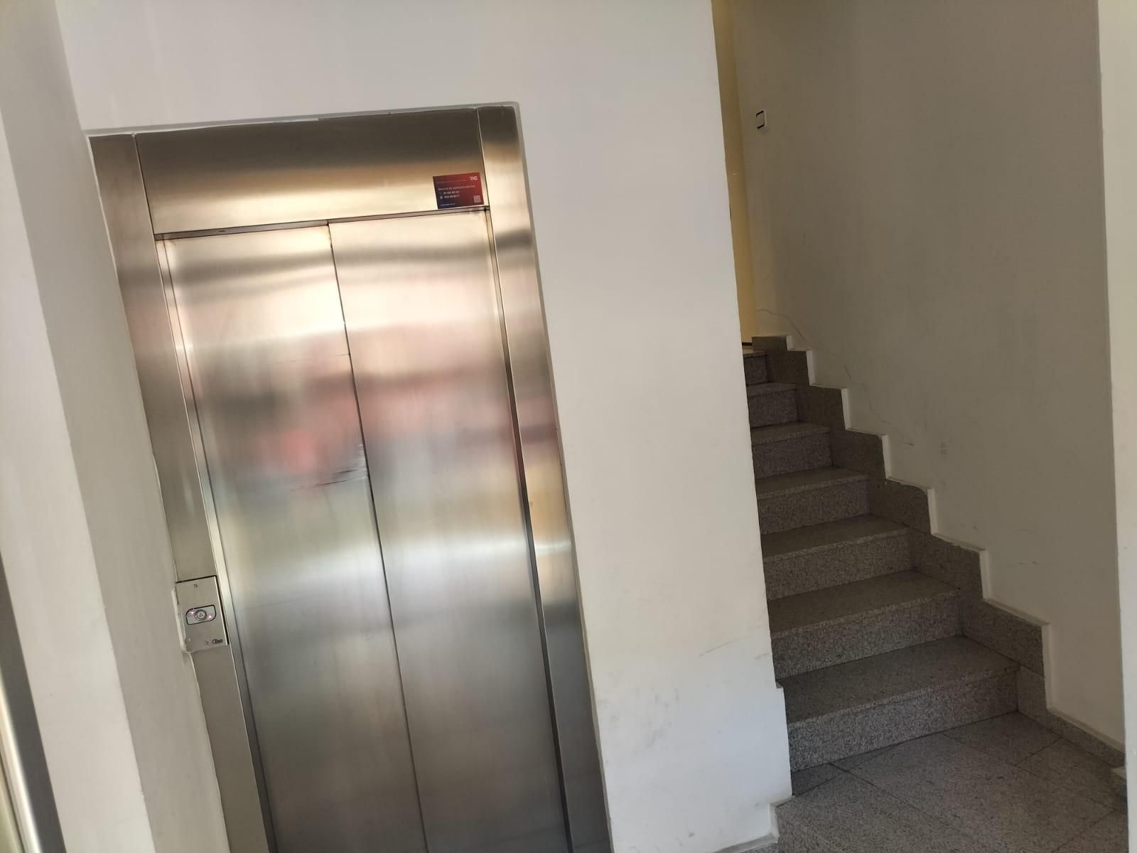 Flat for sale in  RODRIGO UHAGON, 12, Pradolongo