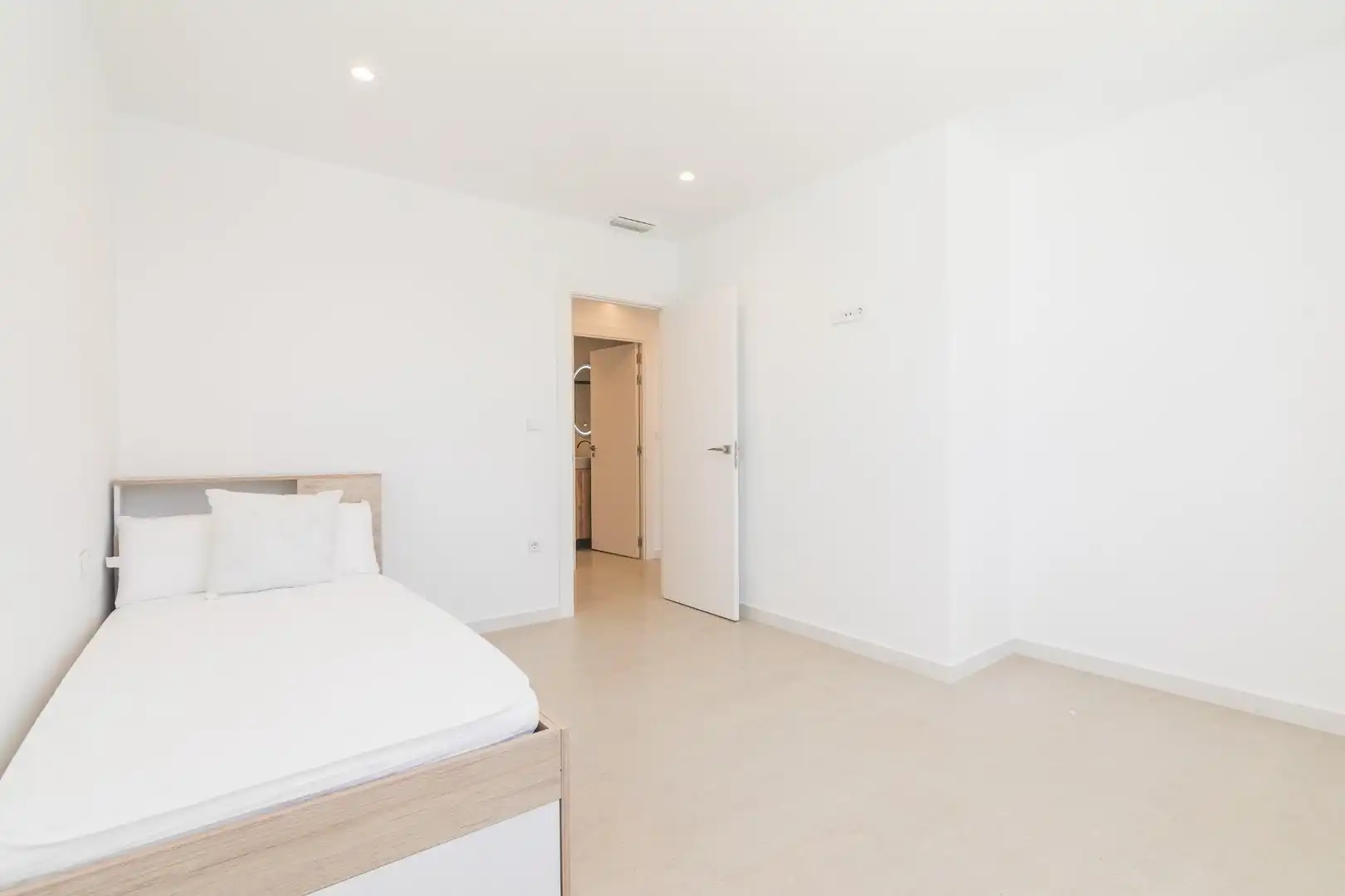 Bedroom of Houses for sale in Elche / Elx  with Air Conditioner, Private garden and Terrace