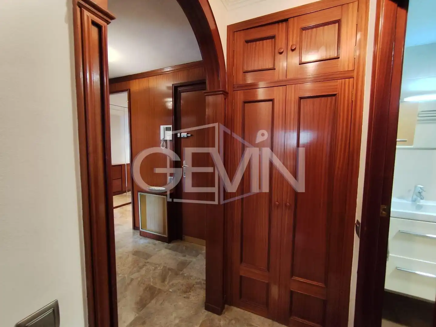 Piso en venta en La Llagosta con Calefacción