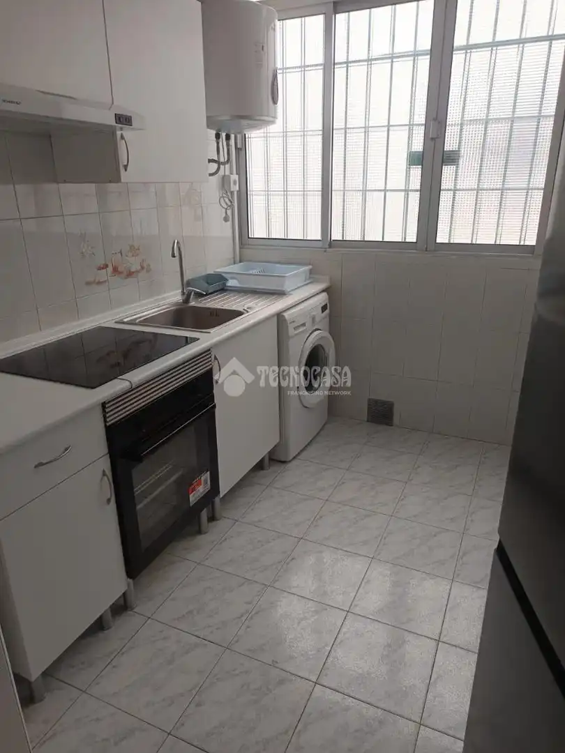 Flat with terrace to rent in Sur, imagen 12