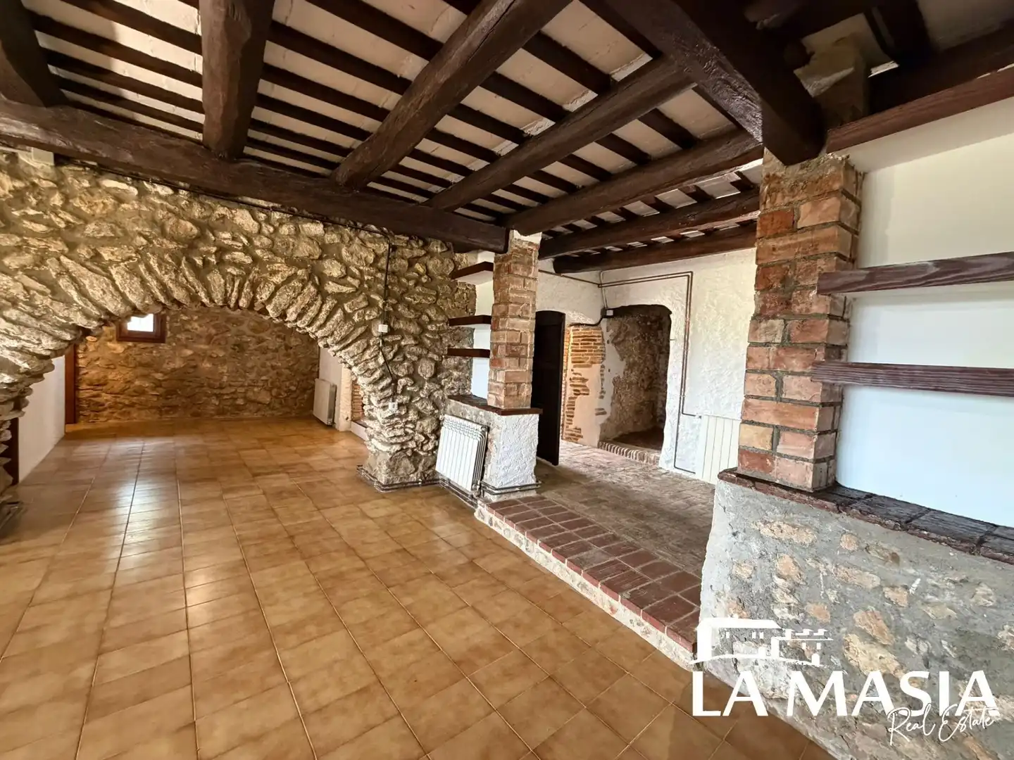 Finca rústica de alquiler en Canyelles con Aire acondicionado, Calefacción y Trastero
