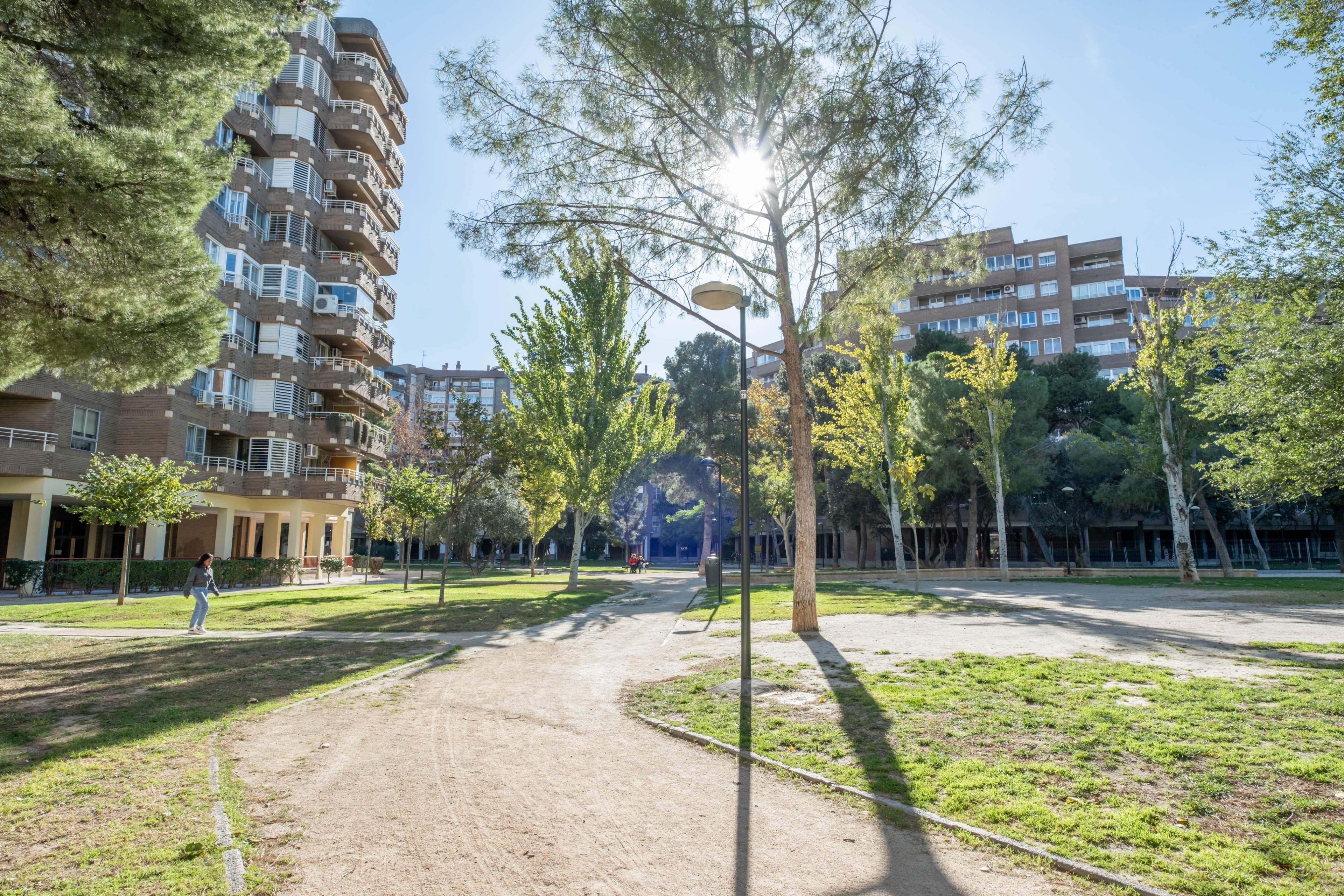 Exterior view of Flat for sale in  Zaragoza Capital  with Air Conditioner and Terrace