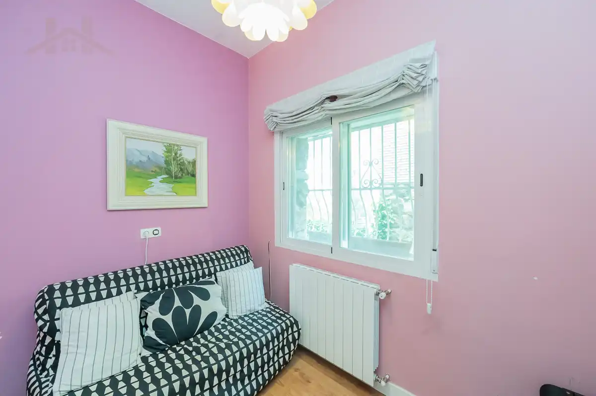 Habitación de Casa adosada en venta en Las Rozas de Madrid