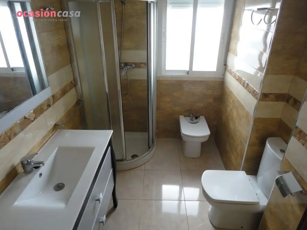 Flat with lift to rent in Beiro, imagen 9