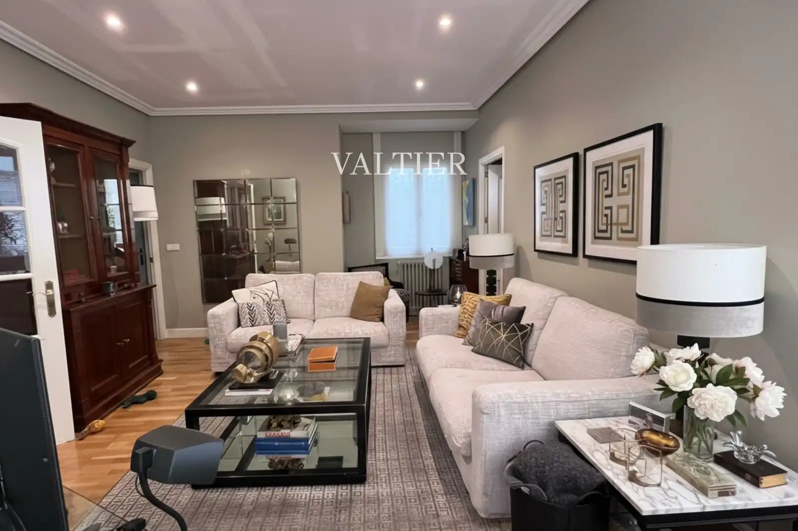 Living room of Flat for sale in Chamartín