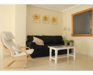 Sala d'estar de Apartament de lloguer en  Almería Capital amb Aire condicionat