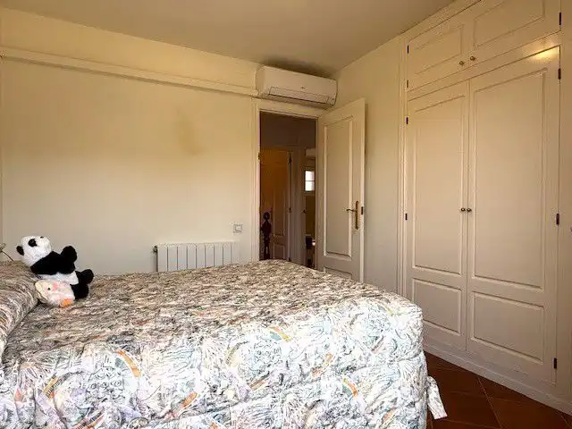 Habitación de Casa o chalet en venta en Sant Boi de Llobregat con Aire acondicionado, Calefacción y Jardín privado