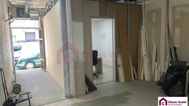 Local comercial en Alquiler en Segle XX