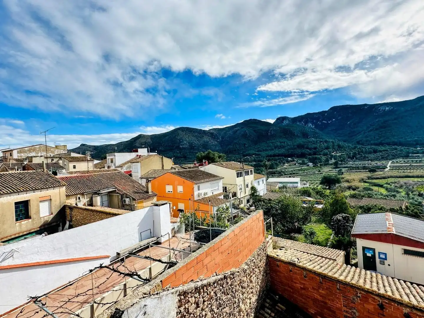 Vista exterior de Finca rústica en venda en Montitxelvo / Montichelvo amb Terrassa, Moblat i Balcó