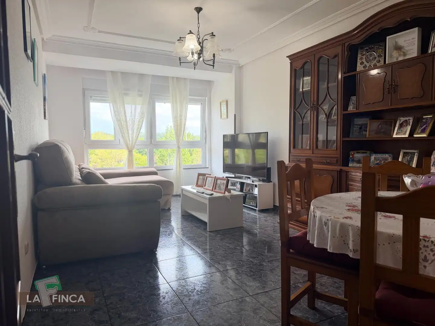 Piso con ascensor en venta en Piedras Blancas, imagen 2