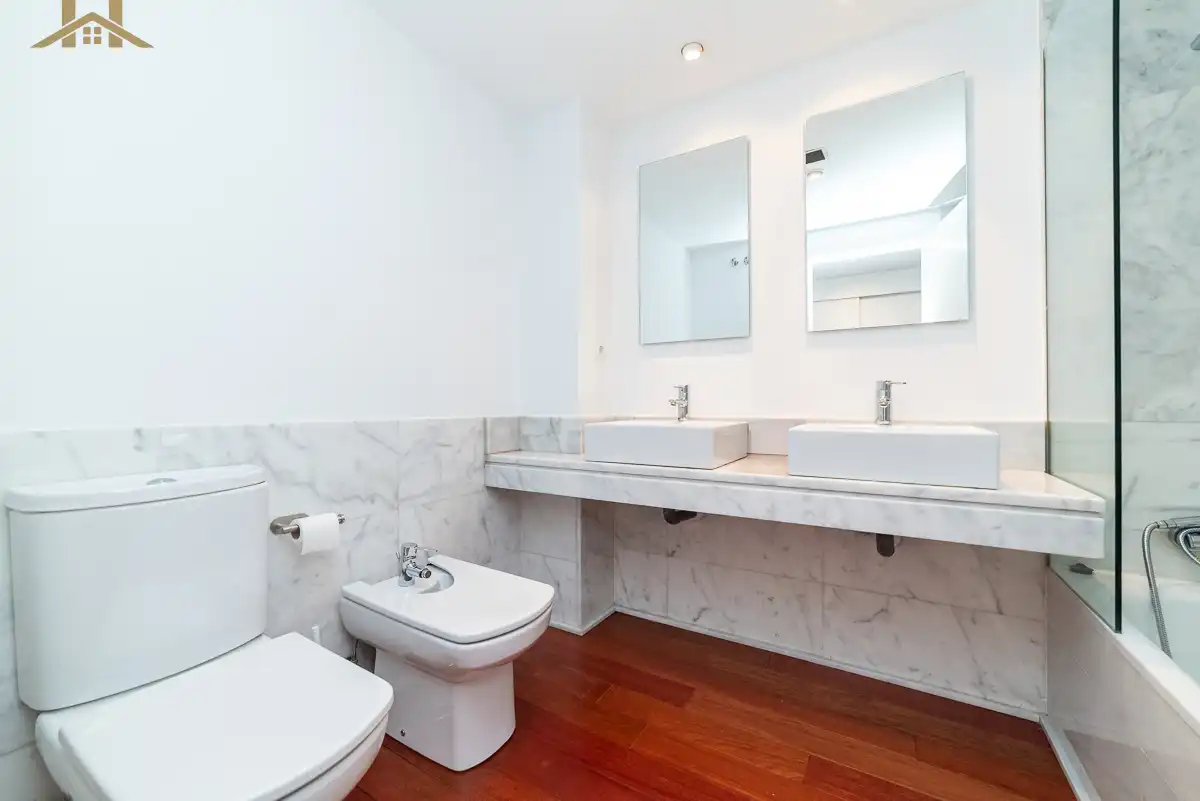 Baño de Dúplex en venta en Majadahonda con Aire acondicionado, Calefacción y Terraza