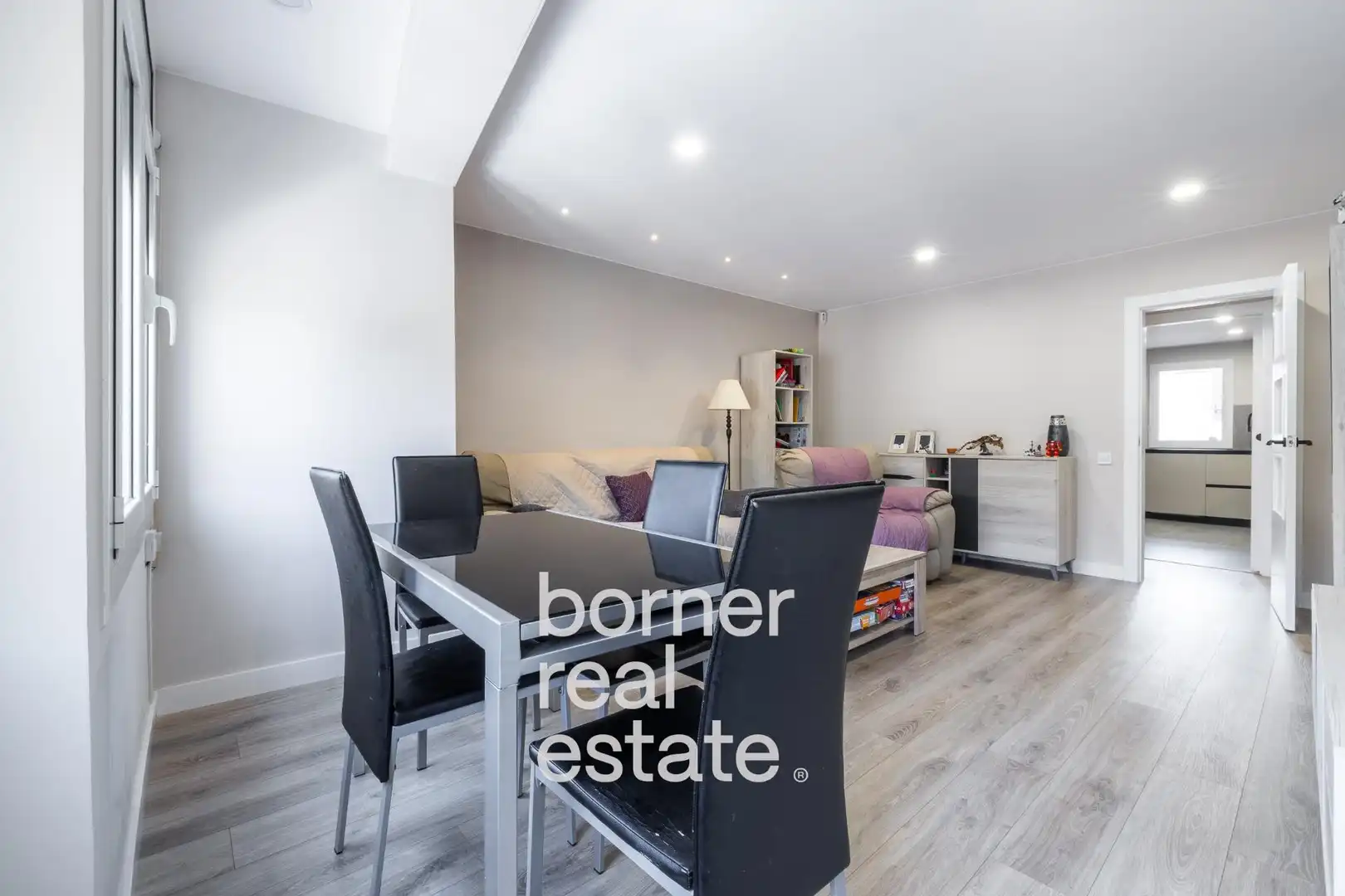 Wohnung zum Verkauf in Rubí mit Heizung, Parkett und Balkon