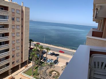 Appartement compact avec balcon à louer à Playa de las Gaviotas - El Pedrucho
