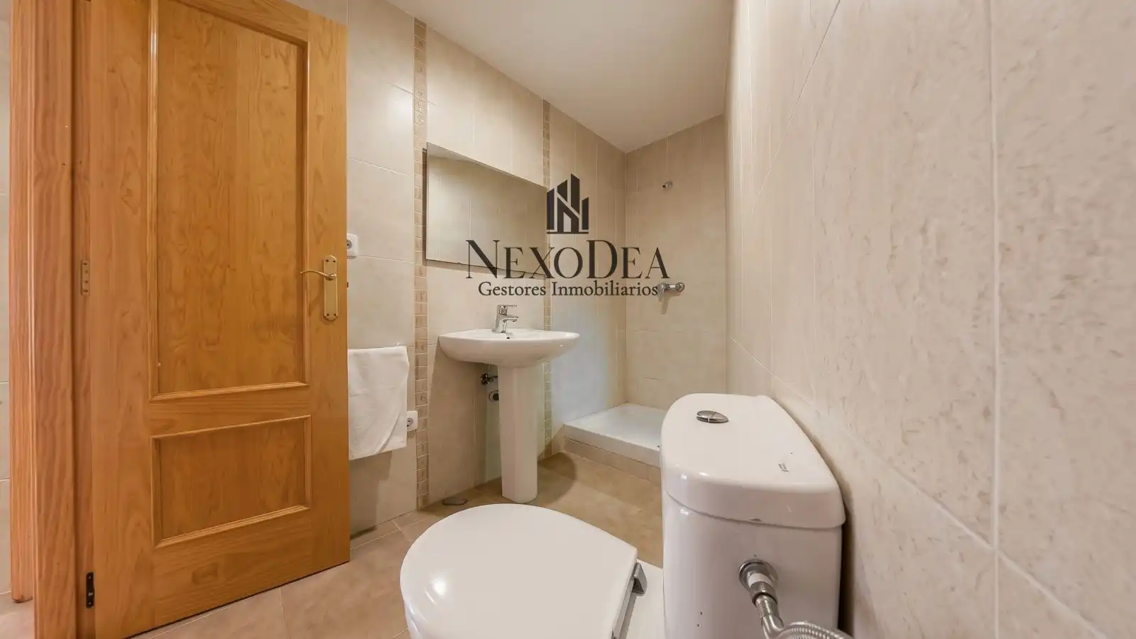 Bathroom of Flat for sale in Yepes, Toledo