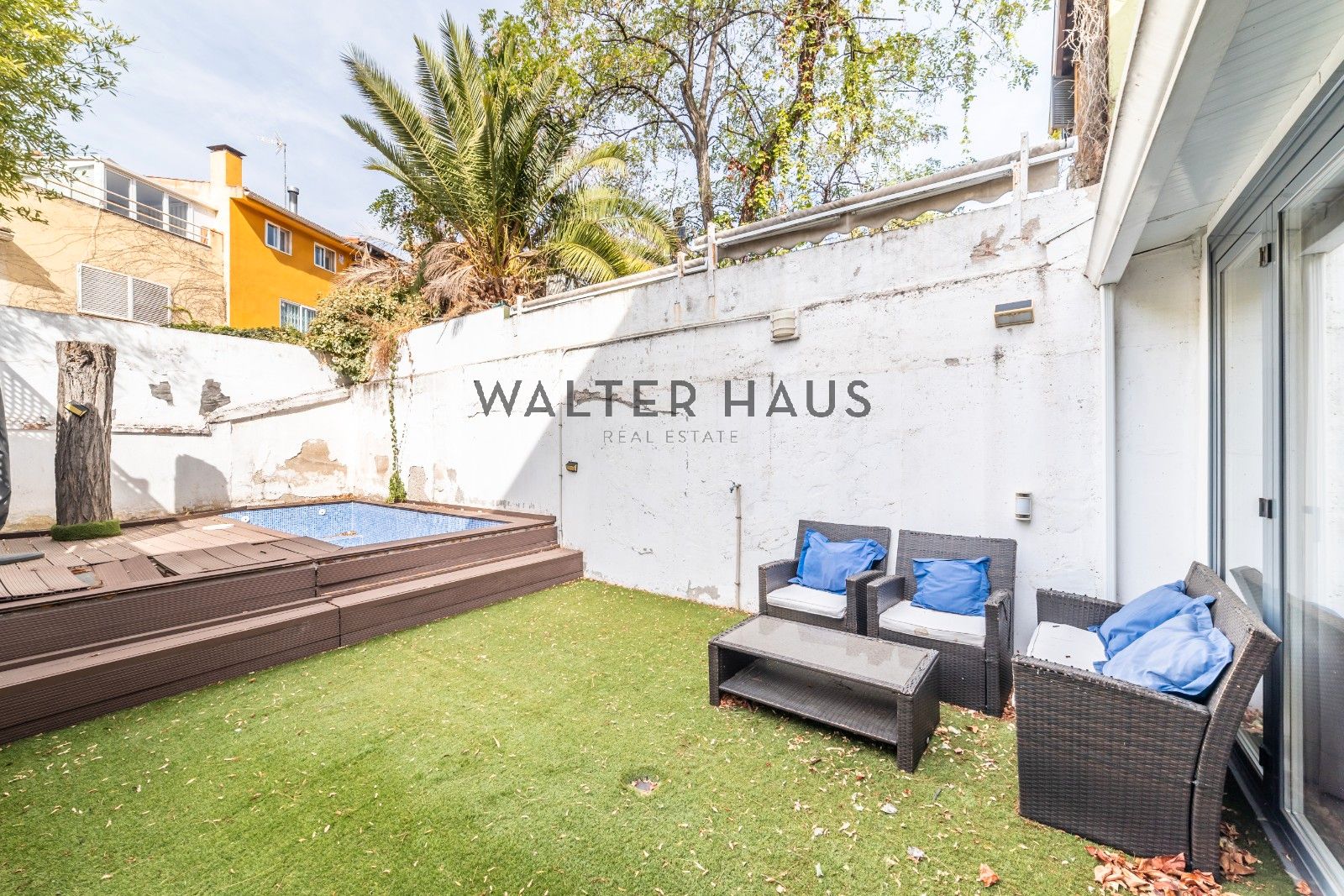 Terrace of House or chalet for sale in  Madrid Capital  with Air Conditioner, Heating and Private garden