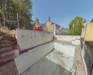 Piscina de Casa o xalet en venda en  Jaén Capital amb Jardí privat, Terrassa i Piscina
