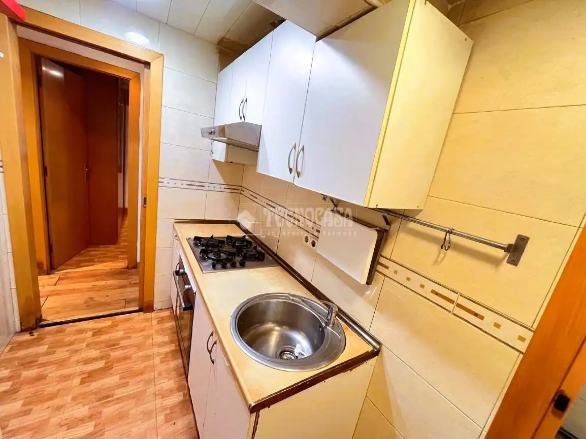 Cocina de Piso en venta en L'Hospitalet de Llobregat con Trastero