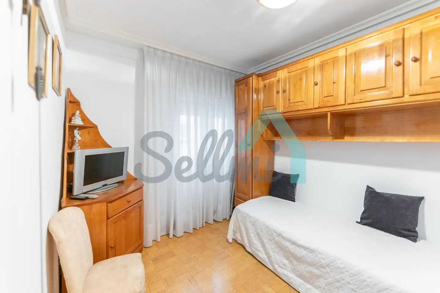 Bedroom of Flat for sale in Oviedo   with Heating and Parquet flooring