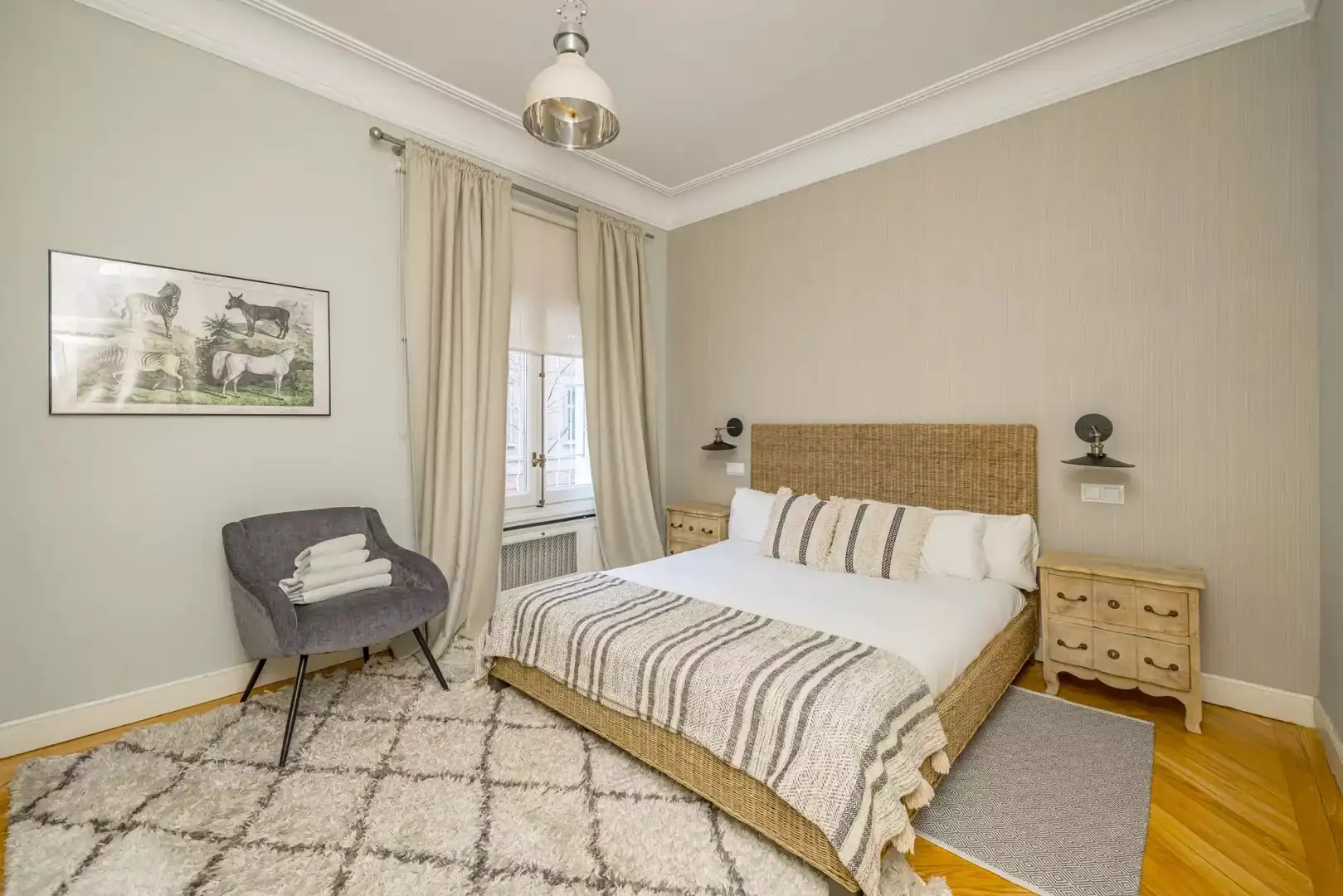 Bedroom of Flat for rent in Madrid  with Air Conditioner, Heating and Terrace