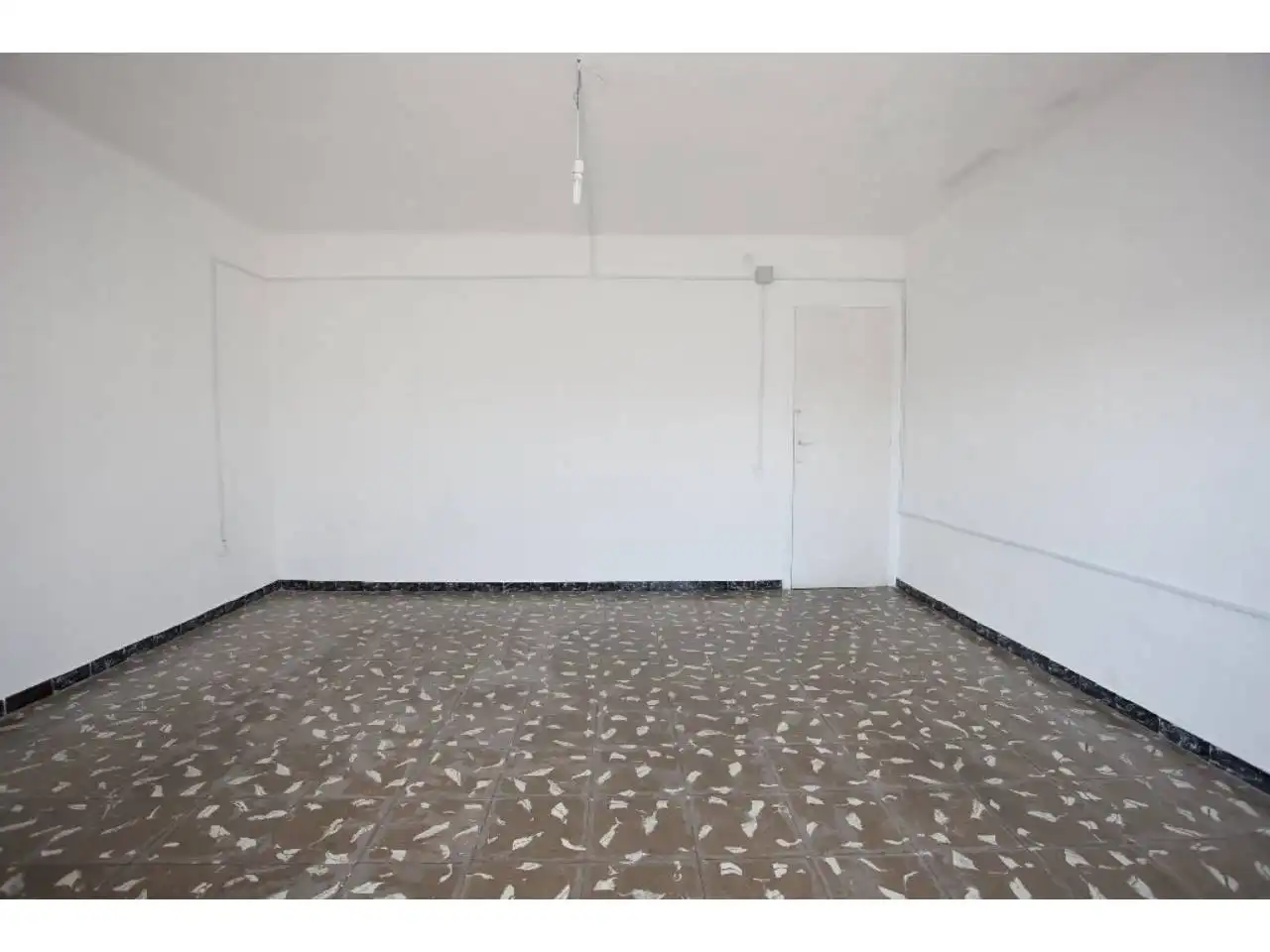 Piso en venta en Girona con Balcón