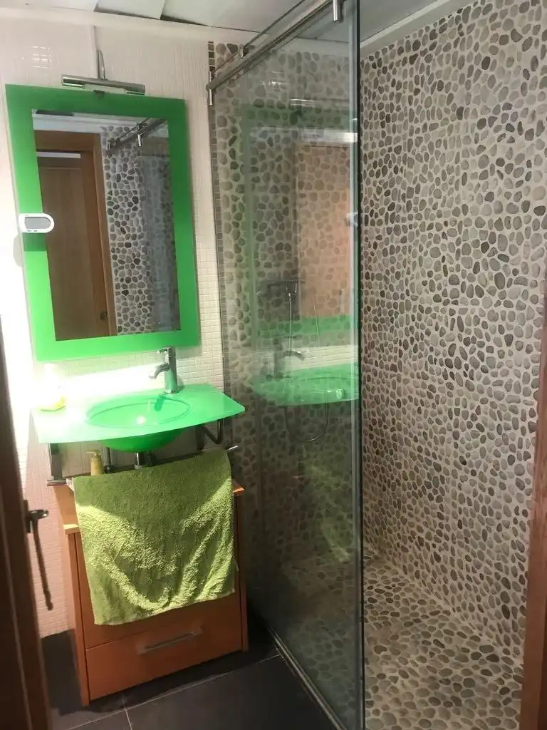 Badezimmer von Wohnung zur Miete in Cullera mit Klimaanlage, Terrasse und Möbliert