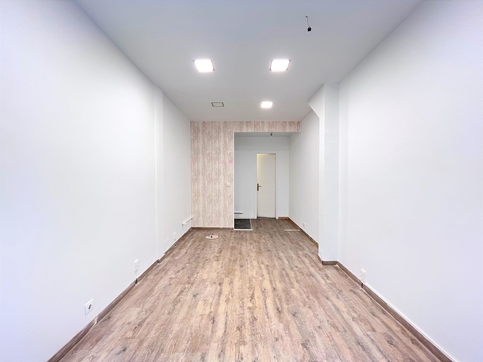 Premises to rent in Carrer de Caballero, 73, Barri de les Corts