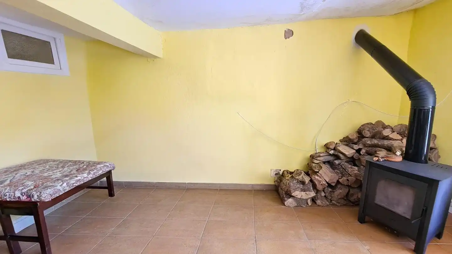 Casa o chalet en venta en La Adrada  con Jardín privado