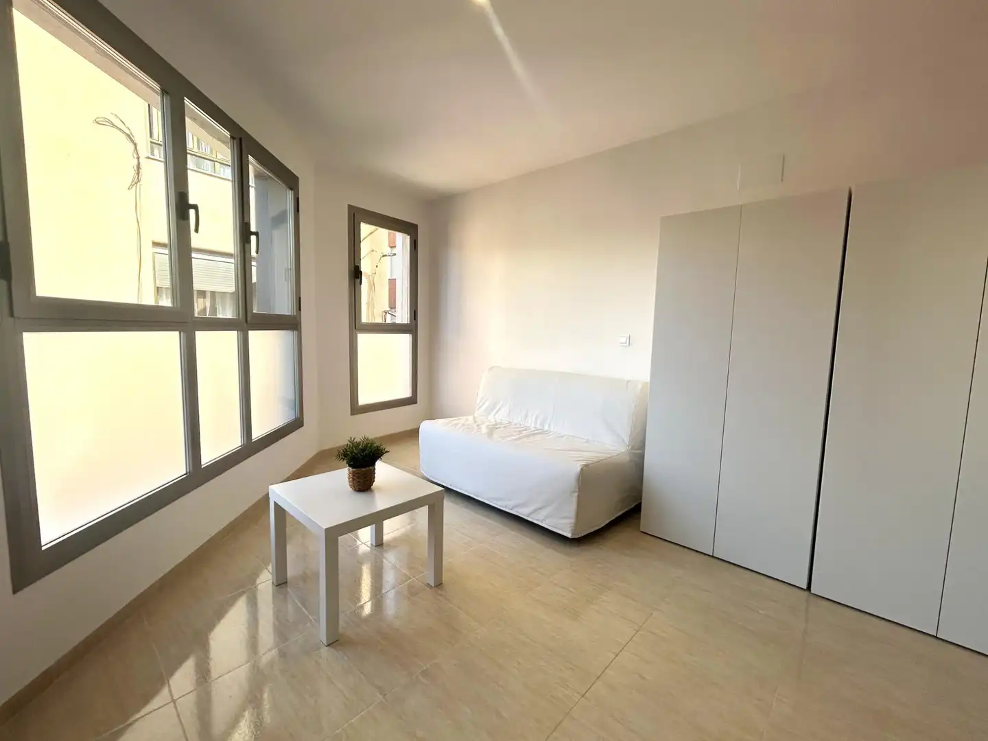 Habitación de Apartamento de alquiler en Burriana / Borriana con Aire acondicionado, Calefacción y Amueblado