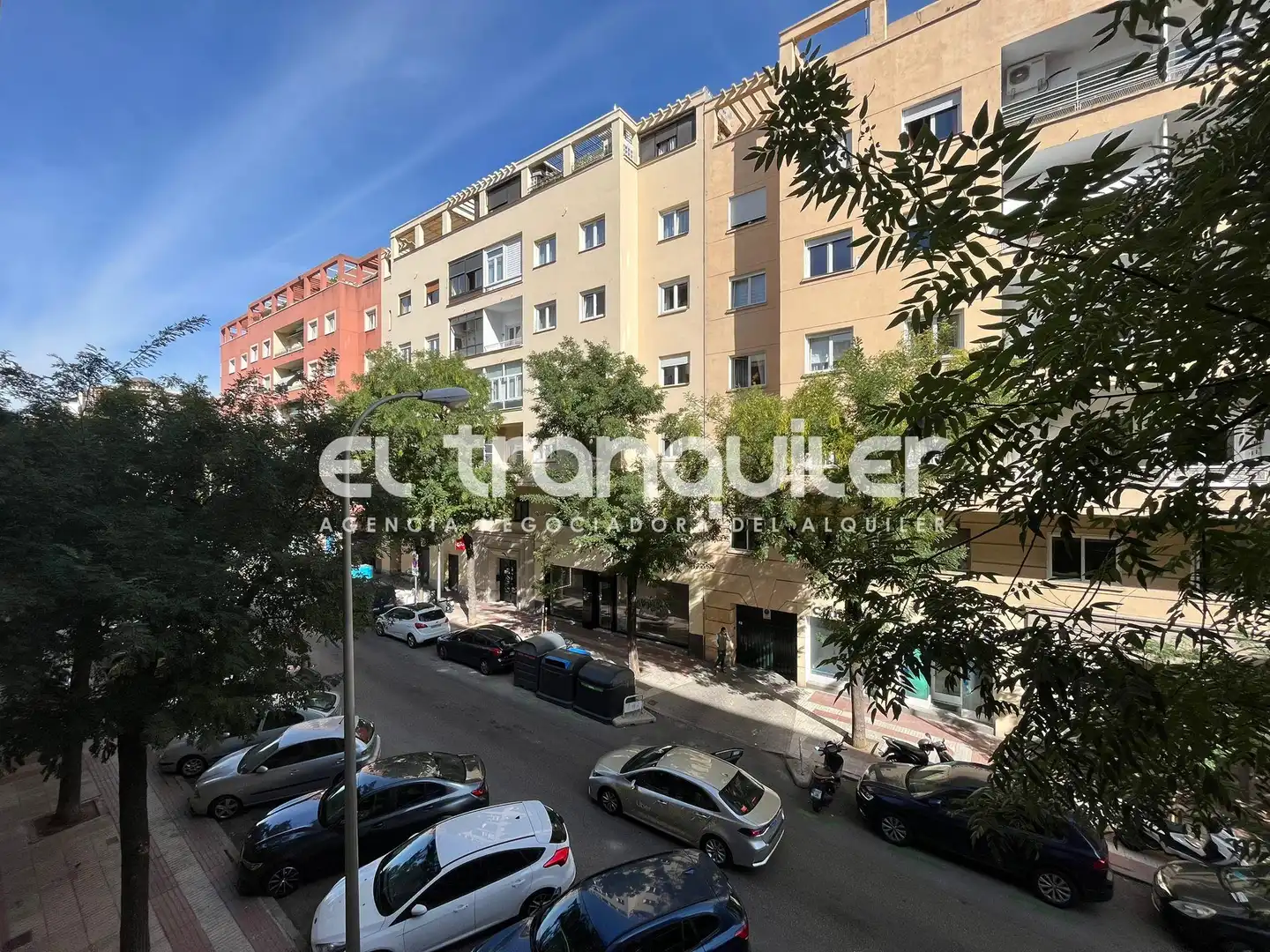 Vista exterior de Pis de lloguer en Madrid amb Aire condicionat, Parquet i Terrassa