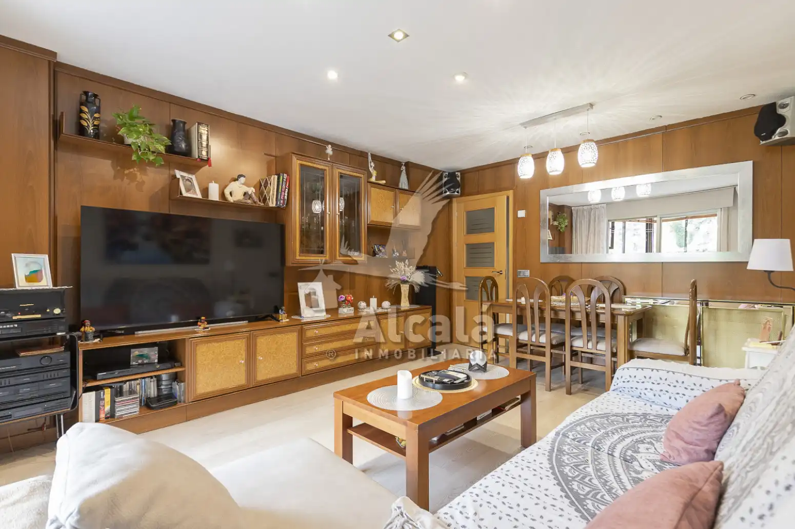 Sala de estar de Piso en venta en Coslada con Aire acondicionado, Calefacción y Jardín privado