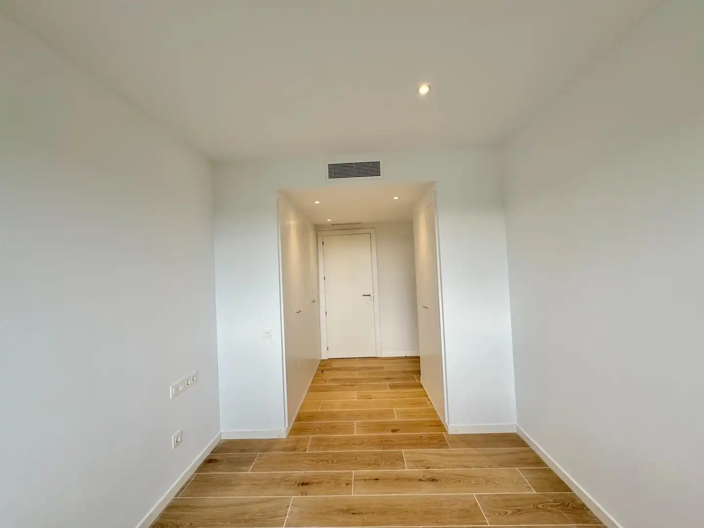 Flat with pool to rent in Calle JOAN MIRO, imagen 12