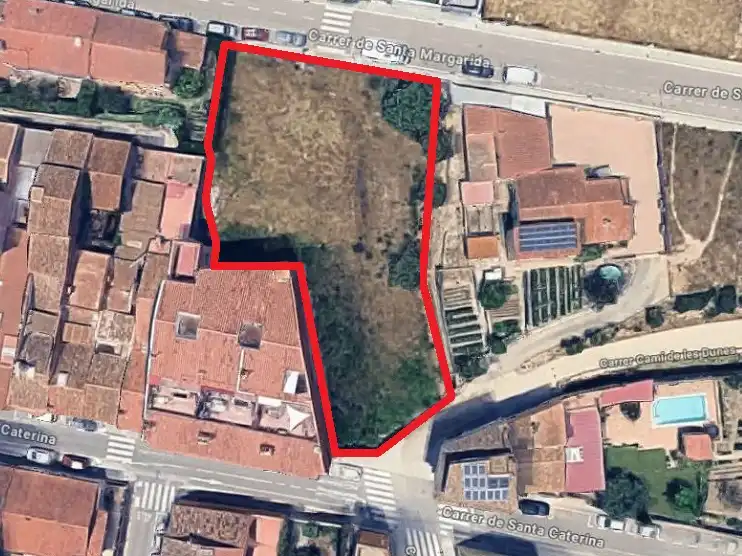 Terreny residencial en venda a Carrer de Santa Margarida 38