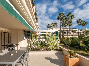 Apartament amb piscina en venda a Nueva Andalucía