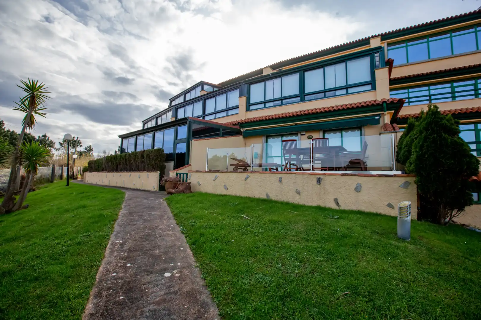 Vista exterior de Apartament en venda en Sanxenxo amb Terrassa, Traster i Moblat