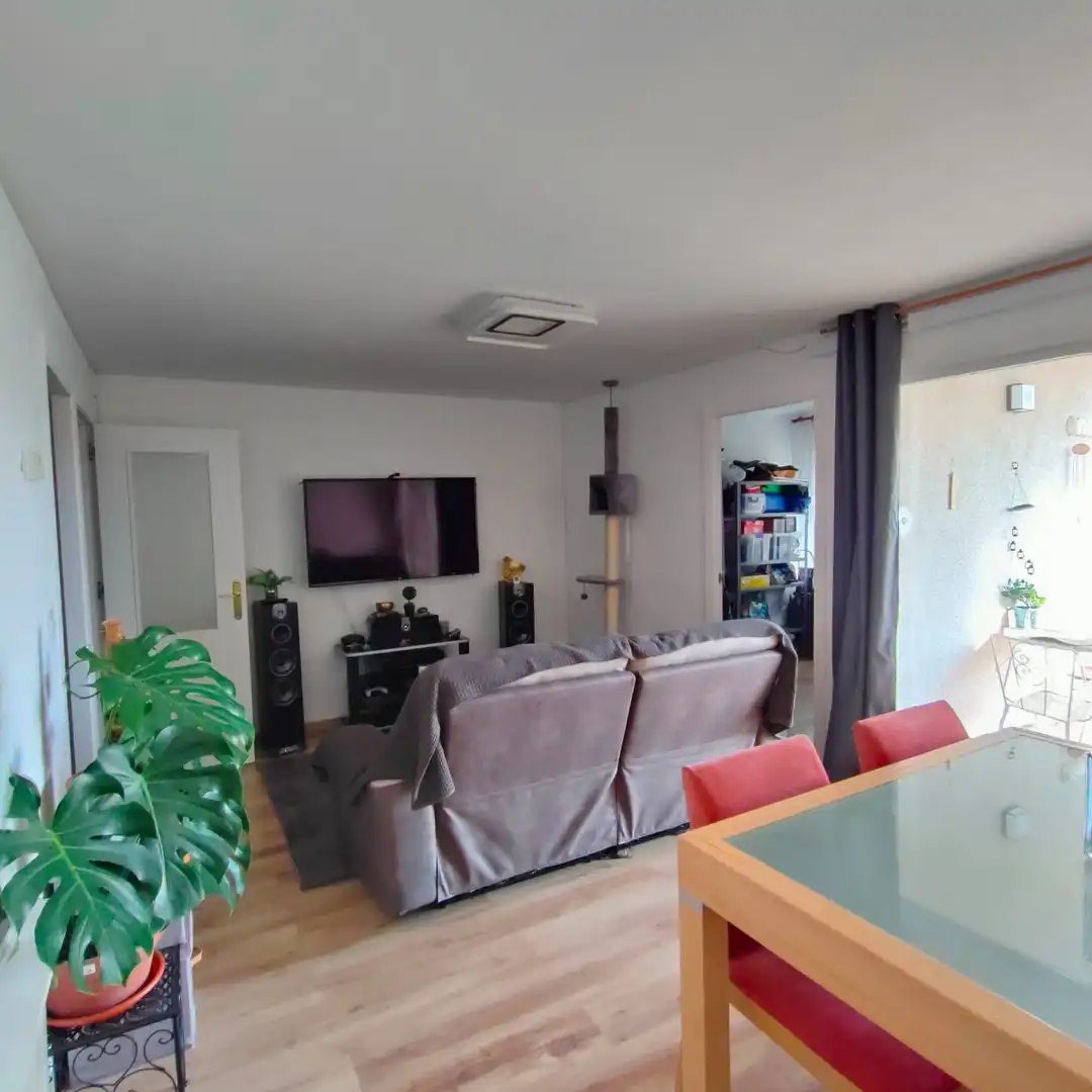Living room of Flat for sale in Igualada  with Heating, Parquet flooring and Oven