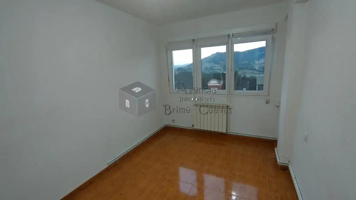 Schlafzimmer von Wohnung zum Verkauf in Oviedo  mit Heizung