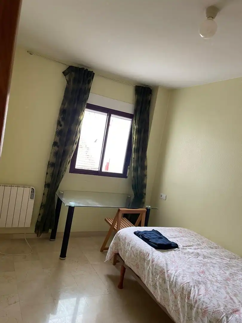 Habitación de Ático de alquiler en Alicante / Alacant con Aire acondicionado, Calefacción y Terraza