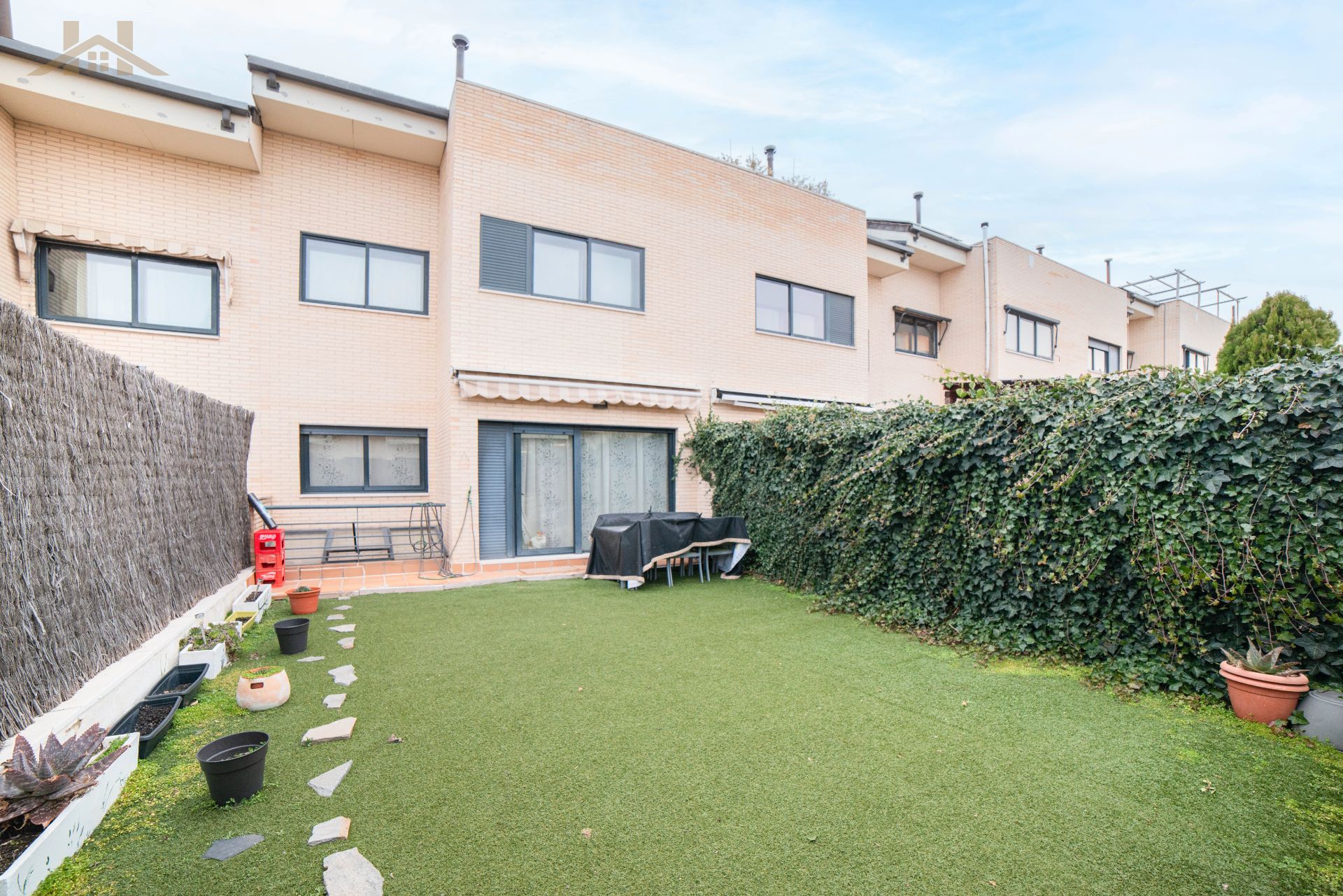 Garden of Single-family semi-detached for sale in Arroyomolinos (Madrid)  with Air Conditioner, Heating and Private garden