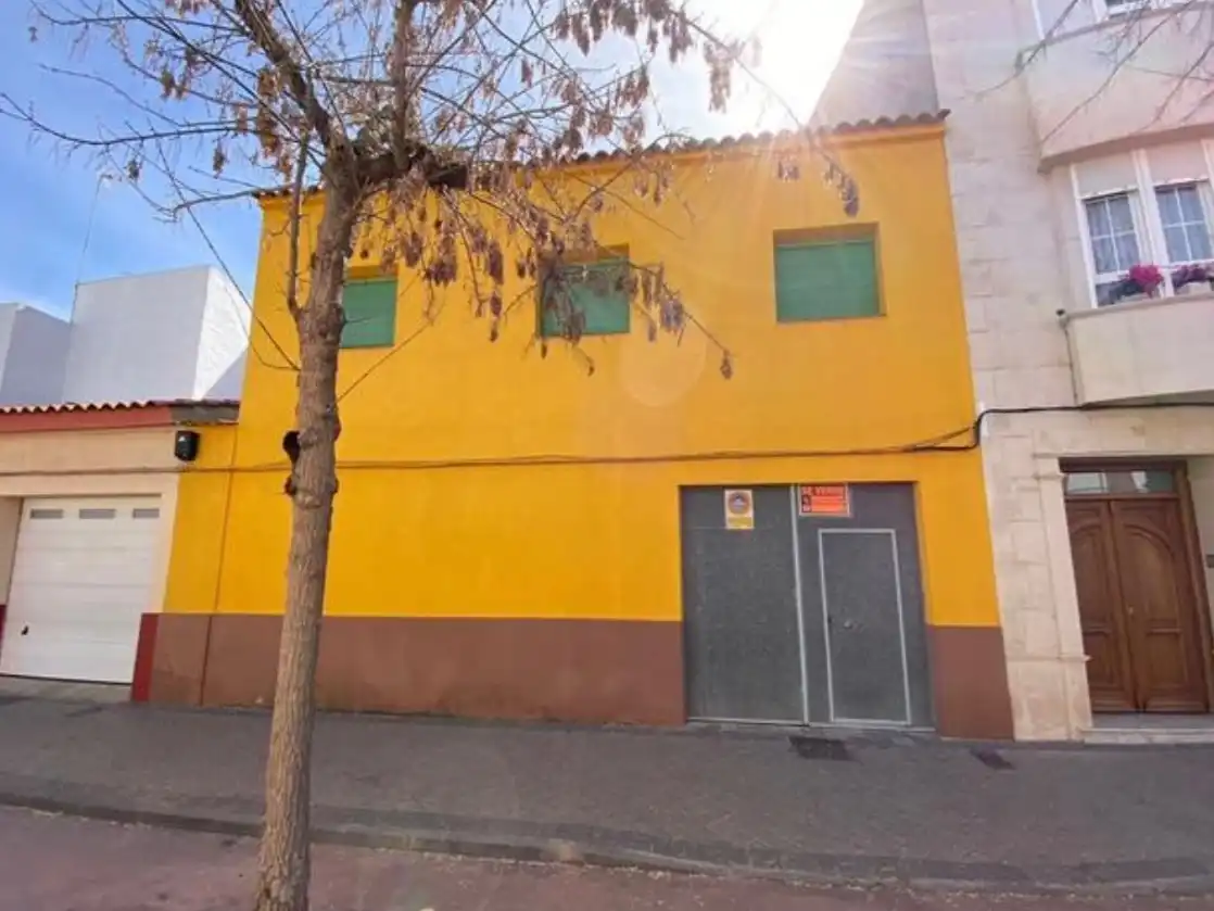 Haus zum Verkauf in Calle Los Angeles 15