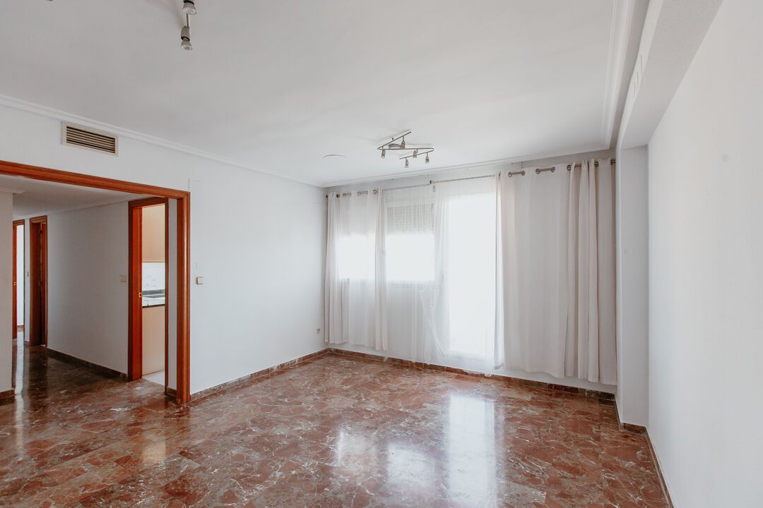 Flat for rent in  Huesca Capital  with Air Conditioner, Heating and Swimming Pool